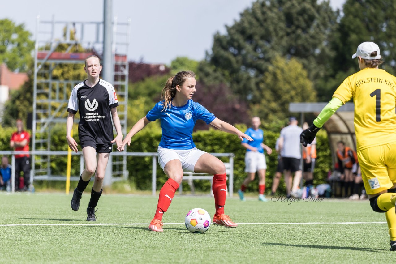 Bild 233 - wBJ SH-Pokalfinale  Holstein-Kiel - SV Viktoria : Ergebnis: 1:0